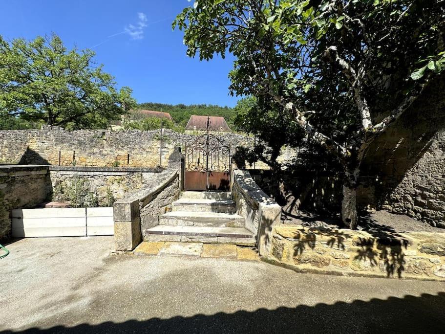 Villa L'Epicerie De Bézenac Exterior foto